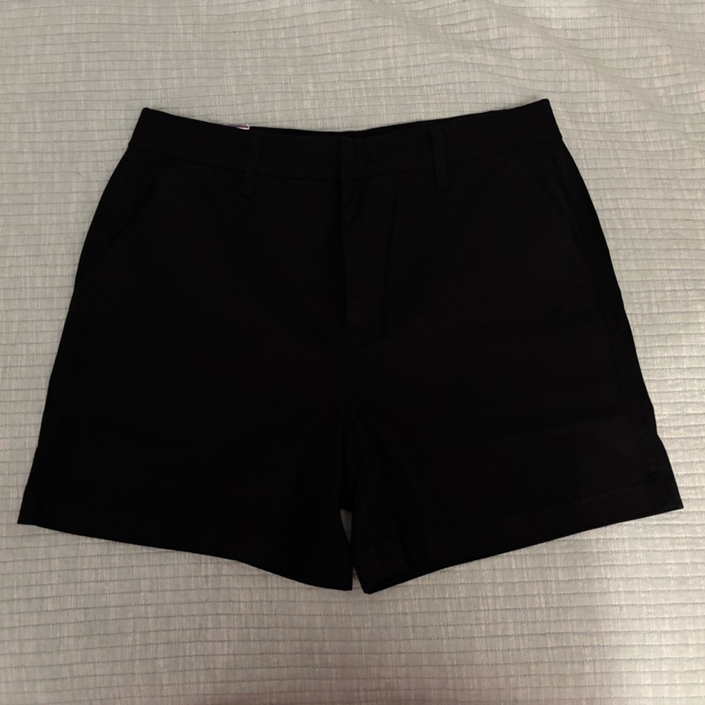 NWT- Gloria Vanderbilt Chino Shorts - black- Size 14